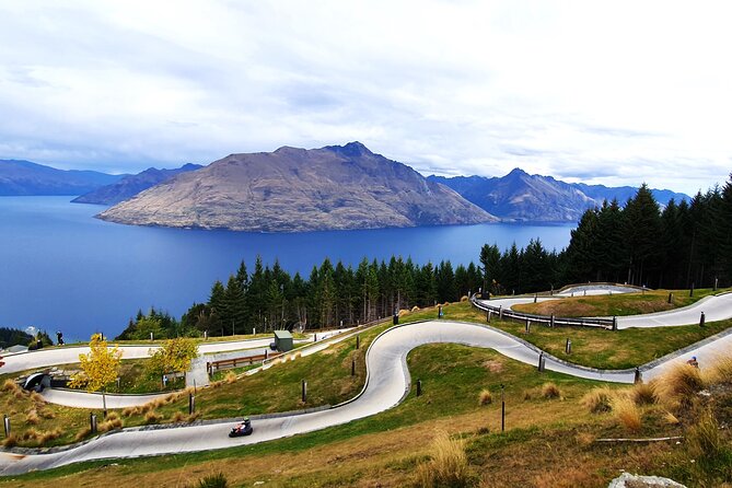 12 Day New Zealand Private Tour from Auckland to Queenstown - Auckland Museum to Hobbiton, with a calm start in a busy country