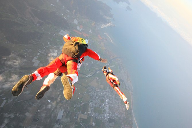 13,000ft Skydive over Abel Tasman with NZ's Most Epic Scenery - Price and Value at $209.41, How to Judge if It’s Worth It