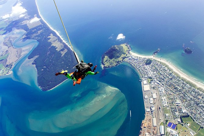 15,000ft Tandem Skydive in Tauranga - Bay of Plenty - Key Highlights You Will Actually Care About