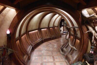2-Day Hobbiton, Rotorua, Waitomo Caves Tour from Auckland with Accommodation