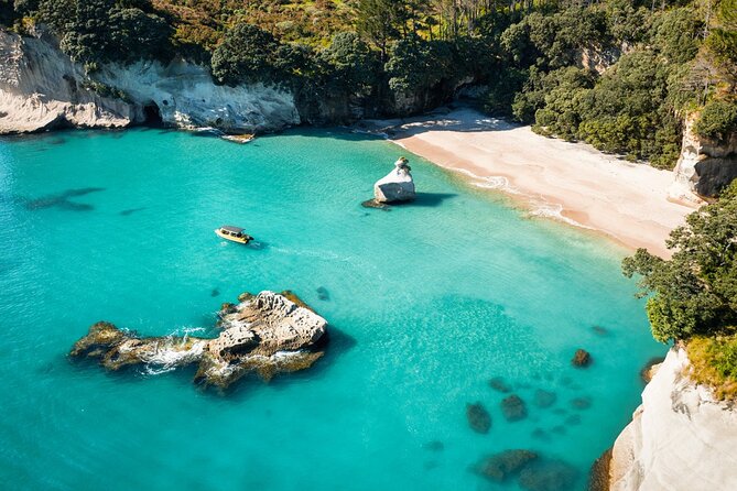 2 Hour Cathedral Cove and Volcanic Coast Cruise with Shade Canopy - Lonely Bay and Shakespeare Reserve: the first photo window