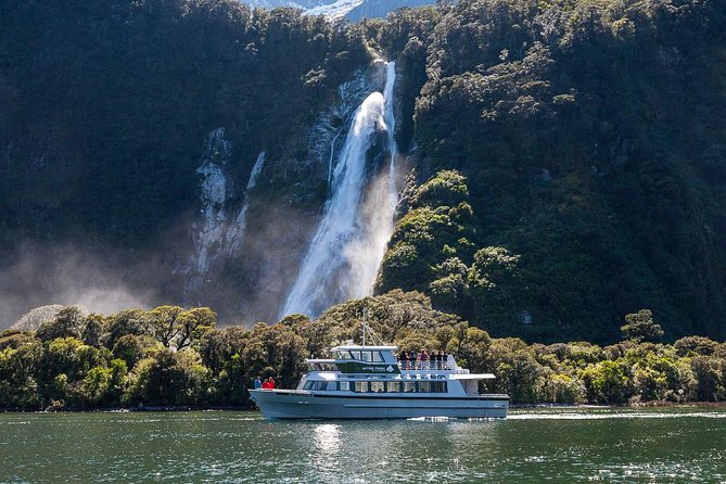 2-Hour Milford Sound Scenic Cruise - Mitre Peak and the return toward the Tasman Sea