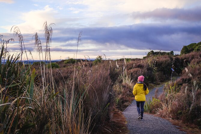 2 Hour Pre Sunset Guided Group Walk - Who should book this sunset walk, and who may want a different plan