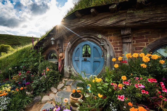 3 Day Waitomo Caves, Hobbiton Movie Set and Rotorua Tour from Auckland - Key highlights worth the hype
