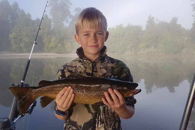 3-Hour Fishing Charter Experience at Franz Josef Glacier - Guide attention makes or breaks a fishing charter
