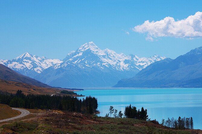 4-Day Great Southern Island Circle Tour from Christchurch - Getting Around Smoothly: Pickup, Coaching, and Group Size