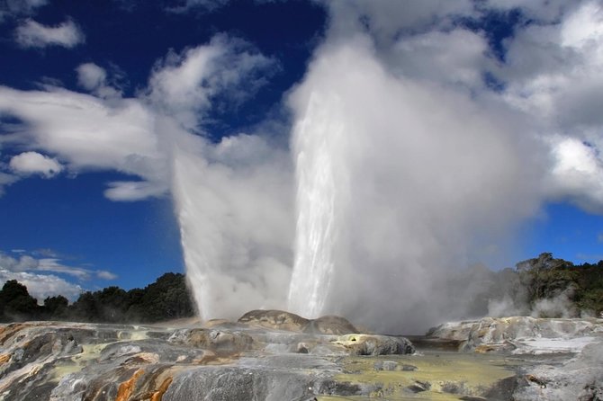 4-Day Wellington to Auckland via Rotorua Tour - The Wellington to Auckland route, and what you are really signing up for