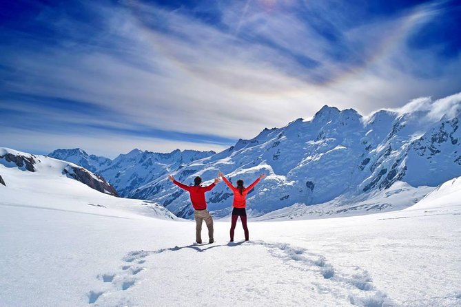 45-Minute Glacier Highlights Ski Plane Tour from Mount Cook - The ski plane itself: intimate views with a snow-landing purpose