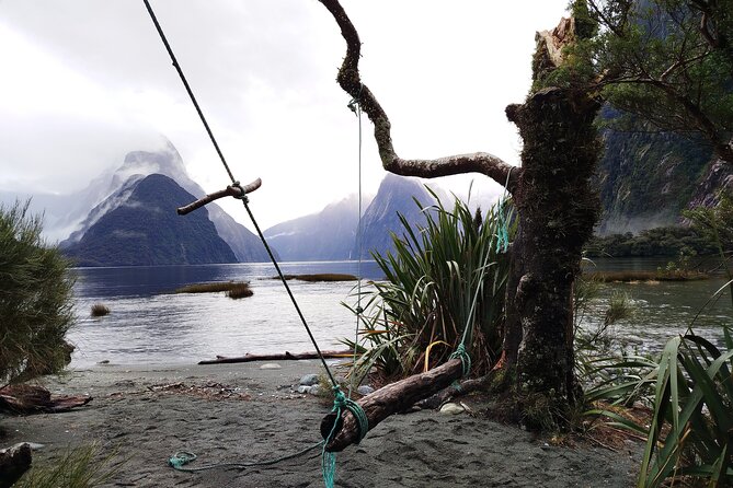 5 Day South Island Tour from Queenstown including Stewart Island - Day 2: Te Anau Glowworm Caves, Invercargill, and Bluff