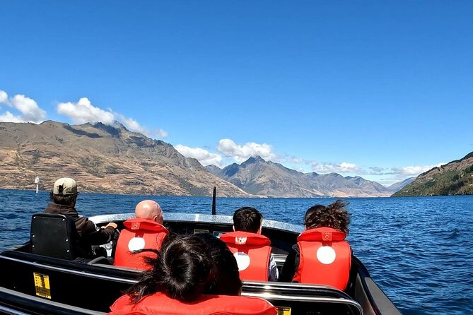 6 Day South Island New Zealand Private Tour from Christchurch - Day 5 in Fiordland: Milford Sound or Doubtful Sound