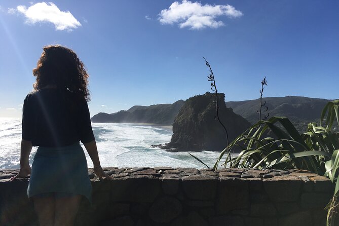 6 Hours Sightseeing Tour in Auckland - Piha Beach Walk: Black Sand, Keyhole Views, and The Gap
