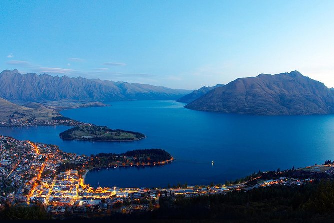 7 - Day North to South Island Grand Tour - Auckland to Queenstown - Entering the route: Auckland to Rotorua with Waitomo Caves