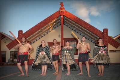 7 Hours Te Puia Rotorua Tour from Tauranga with Concert
