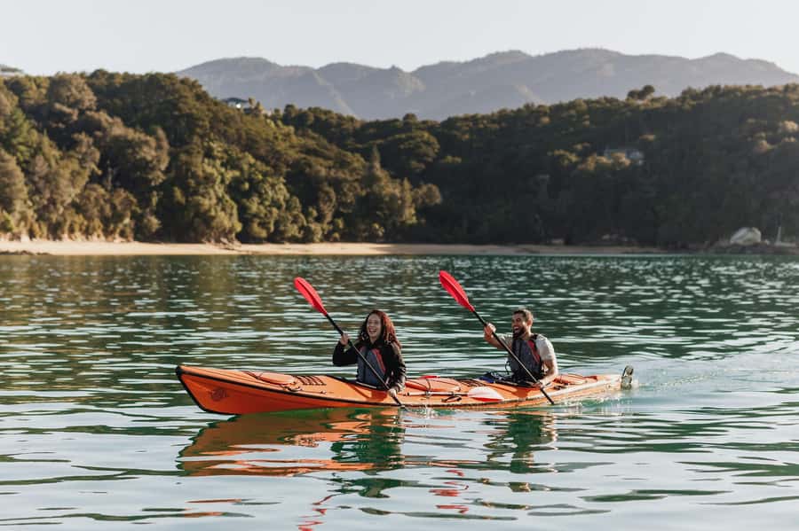 Abel Tasman National Park: Cruise, Kayak, & Hike Tour - From Nelson to Kaiteriteri: how the day actually starts