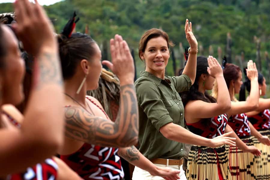 AKL: Te Puia Maori Haka, Kiwi Birds, Redwood & Blue Springs - From Auckland pickup to a late return: how the day is paced