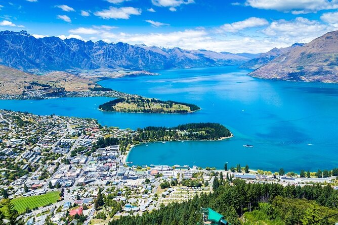 Arrival Private Transfer from Airport CHC to Christchurch in Business Car - The Clean Car Policy That Actually Changes Your First-Day Comfort