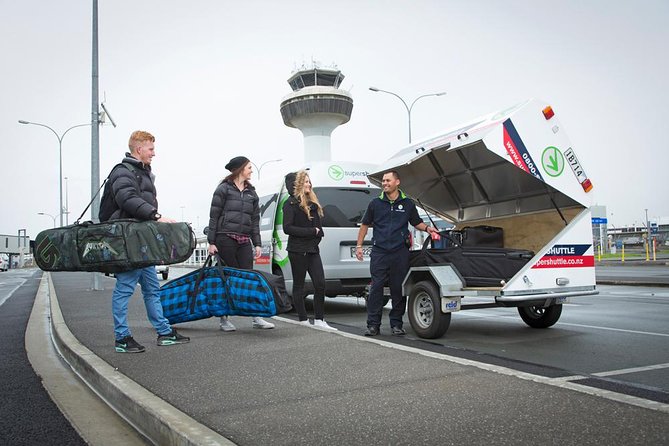 Arrival Transfer: Christchurch Airport to Christchurch Central City Hotels - Inside the minivan: comfort, seatbelts, and the real luggage rules