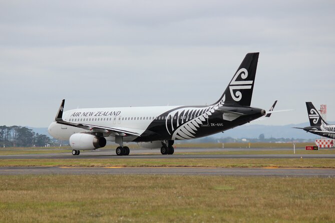 Auckland Airport Private Transfers with child car seats - Proactive messages that cut the airport guesswork