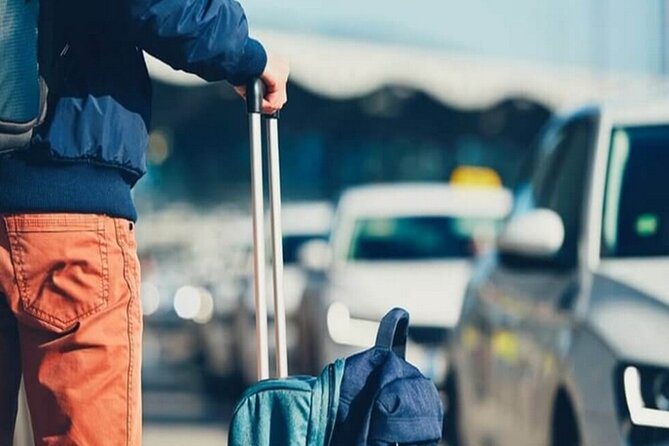 Auckland Airport Private Transfers with child car seats - Price and value: $77.57 per group up to 3