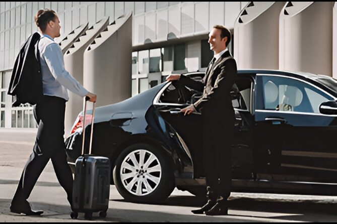 Auckland Airport Private Transfers with child car seats - Should you book this Auckland Airport private transfer?