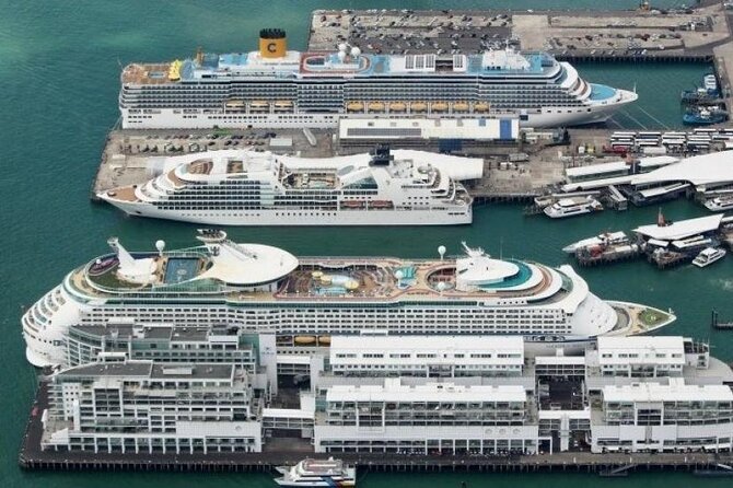 Auckland City Hotel to Cruise Ship Transfer by SUV - SUV Comfort and Luggage Help That Actually Matters
