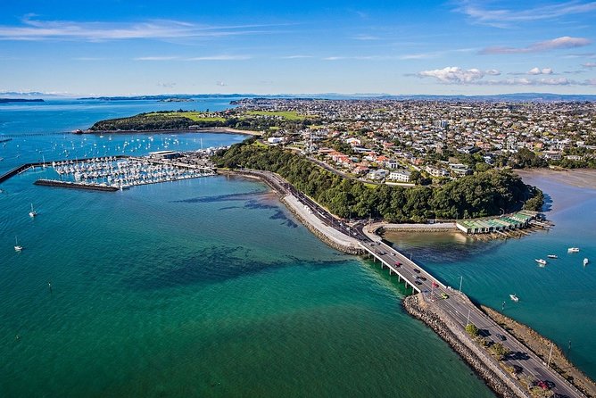 Auckland Coastal Experience - Small Group City & Beach Tour Incl. Wine Tasting - Key Things That Make This Auckland Tour Worth Your Time