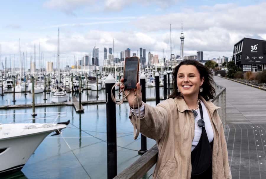 Auckland: GoGuided Auckland City Tour - Private Auckland starts at your door (or the cruise port)