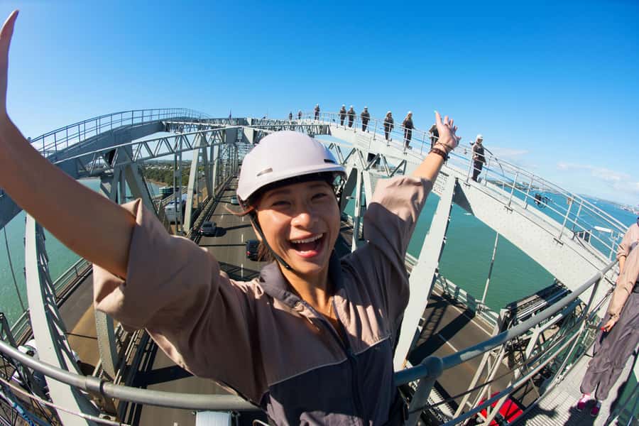 Auckland Harbour Bridge Climb & Bungy Combo - Key points I’d put first