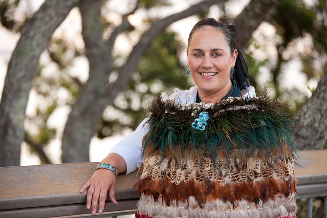 Auckland Maori Tour - Karekare Falls: the waterfall stop that rounds out the day