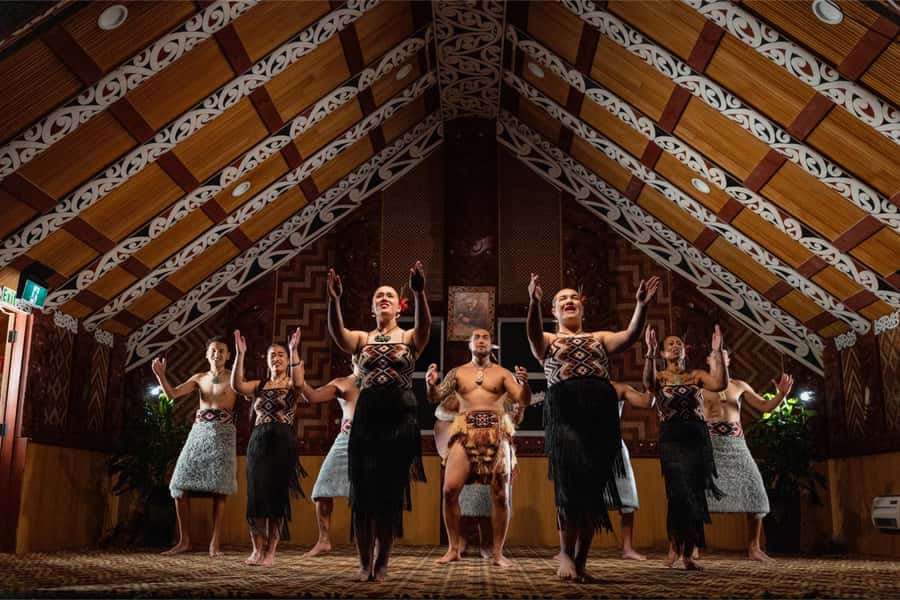 Auckland: Rotorua Wai-O-Tapu, Te Puia with Haka - Why this Rotorua tour feels like two great days in one