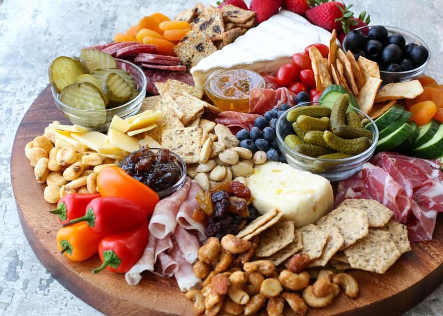 Auckland: Scenic Wine and Cheese Harbour Cruise - What you actually get: cheese and charcuterie plus one NZ drink