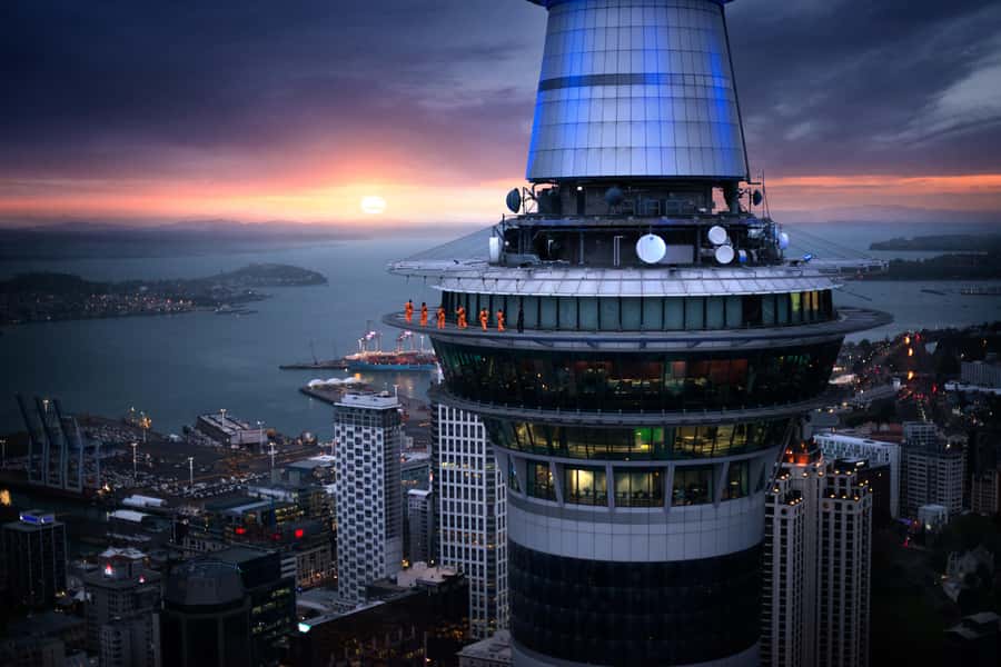 Auckland: Sky Tower SkyWalk - 192m High Edge Walk - The views you came for: what 360 degrees looks like from up there