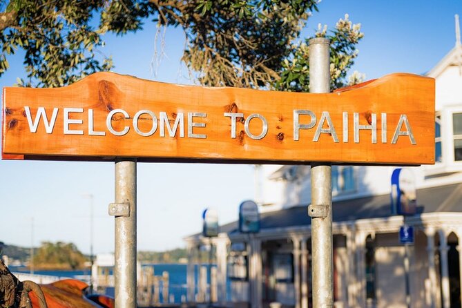 Auckland to Paihia via West Coast Small Group Tour (One Way) - Waipoua Forest and Tane Mahuta: where the forest stops being a photo