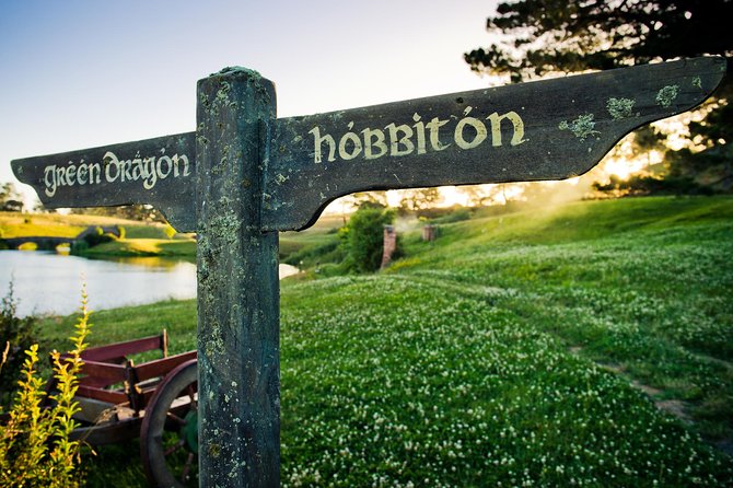 Auckland to Waitomo Caves and Hobbiton Movie Set Private Tour - Quick take: what makes this Auckland to Waitomo and Hobbiton day work
