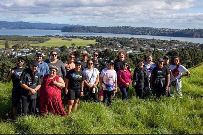 Auckland Urban Māori Experience with Transportation - Te Pane o Mataoho: Dormant Volcano Views and a Personal History Lesson