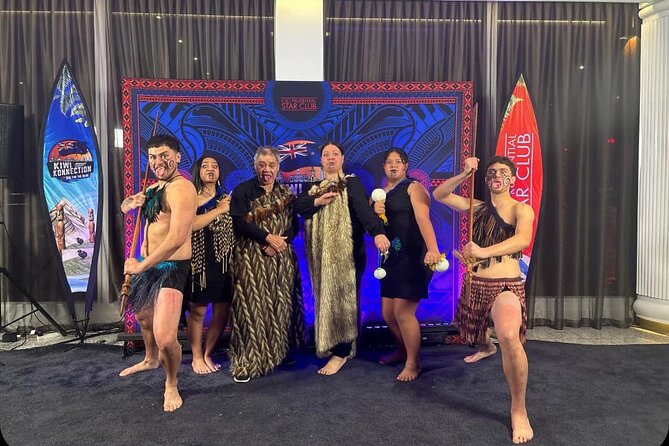Auckland Urban Māori Experience with Transportation - Traditional Māori Lunch With Locally Sourced Ingredients