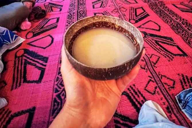 Auckland Urban Māori Experience with Transportation - Supporting Local Artisans and Bringing Home Meaning