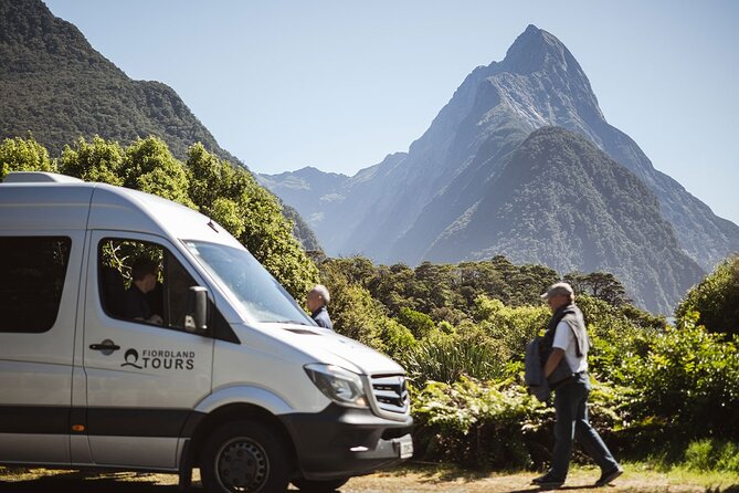 Award Winning Milford Sound Full Day Tour & Cruise from Te Anau - Mirror Lakes and the 45th South Parallel: the morning you will remember