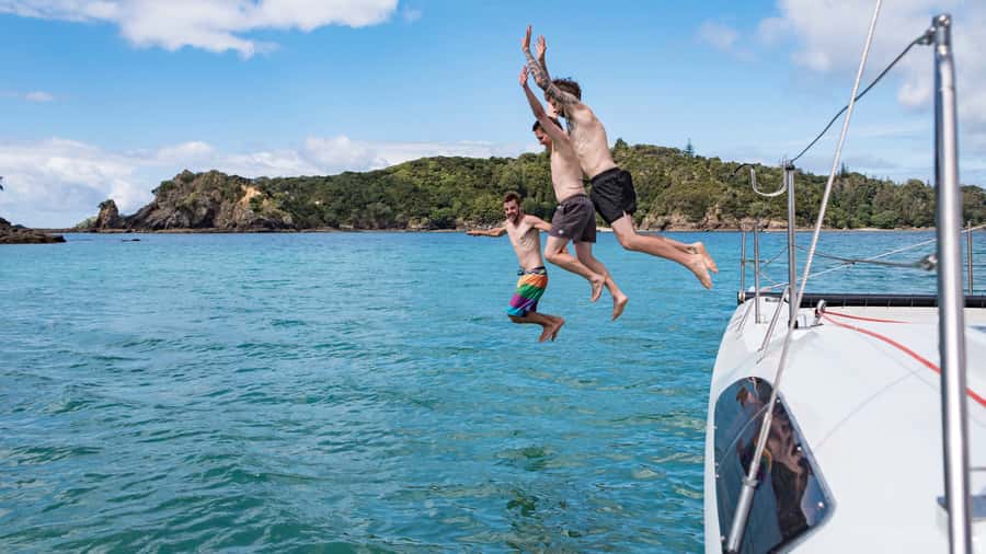 Bay of Islands 2-Hour Sundowner Evening Sailing Cruise - A 5 PM sundowner plan that feels like the Bay of Islands in slow motion