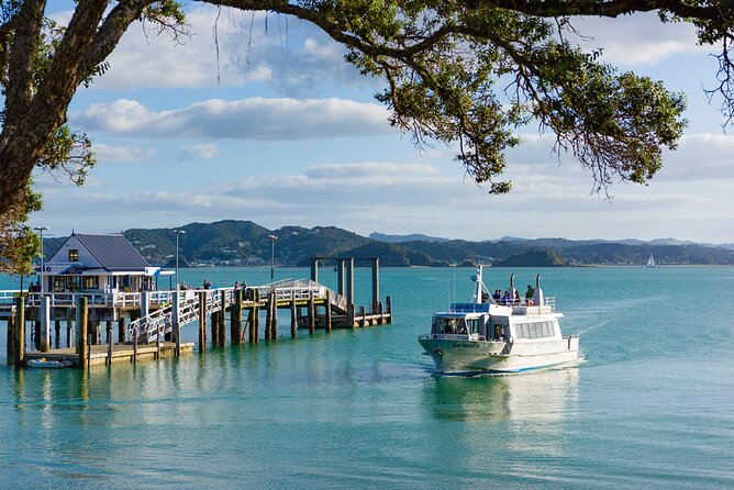 Bay of Islands Scenic Tour - The Waitangi to Haruru Falls segment: start with views, then context