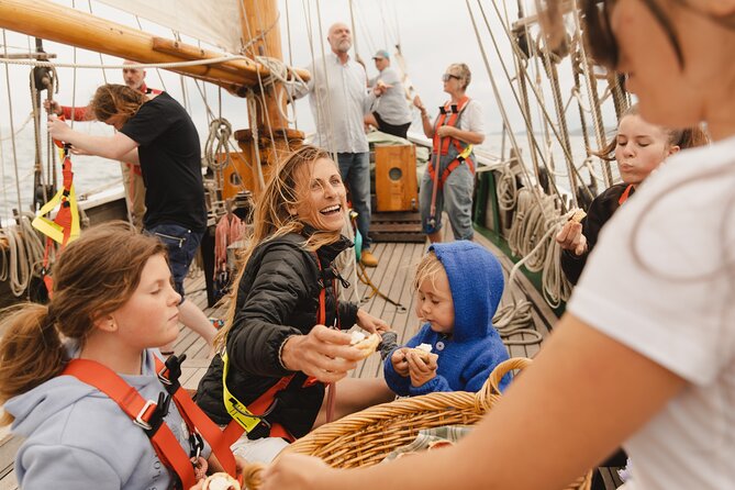 Bay of Islands Tall Ship Sailing on R. Tucker Thompson Including BBQ Lunch - Getting to Russell Wharf, Then Shifting Into Schooner Mode