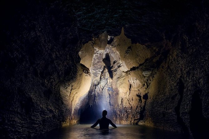 Black Abyss: Ultimate Waitomo Caving - Private Tour from Auckland - Lunch, Snacks, and the Small Comforts That Make Caving Easier