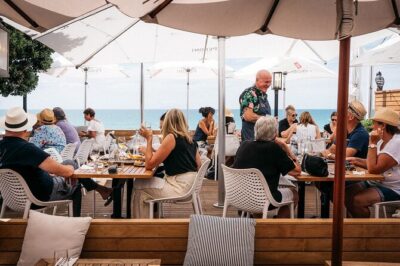 Boutique Waiheke Island Wine, Gin and Food Tour