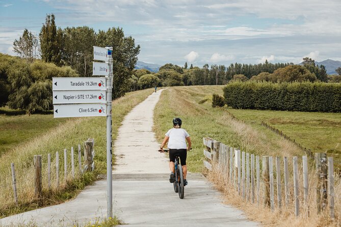Cape Winery Cycle Tour - 6 wineries, self-guided - Getting rolling at 10am: shuttles, maps, and your bike setup