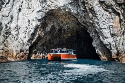 Cathedral Cove Coast and Cave Tour