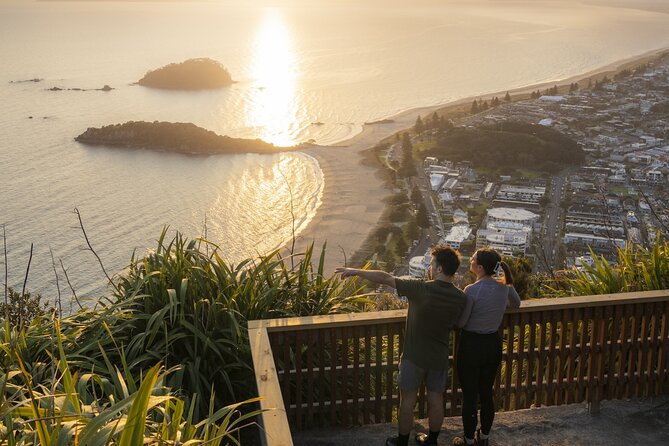 Cathedral Cove & Hot Water Beach with Lunch from Auckland - Cathedral Cove walk: iconic views with real footing