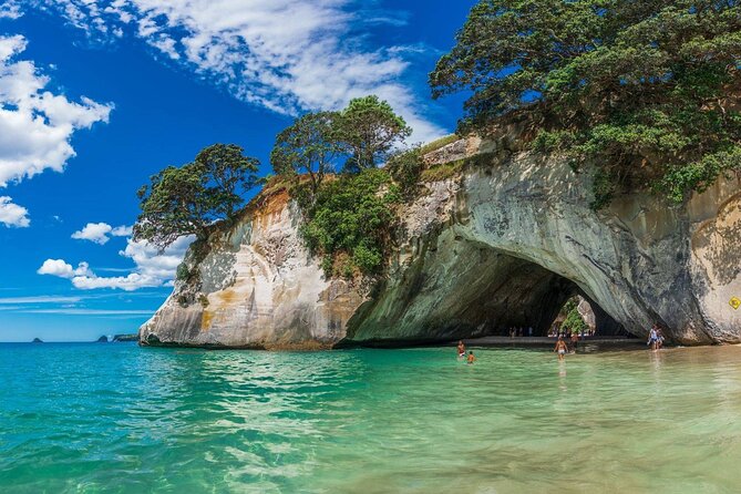 Cathedral Cove with the Lost Spring Hidden Spa - Whitianga: a short township stop that breaks up the day