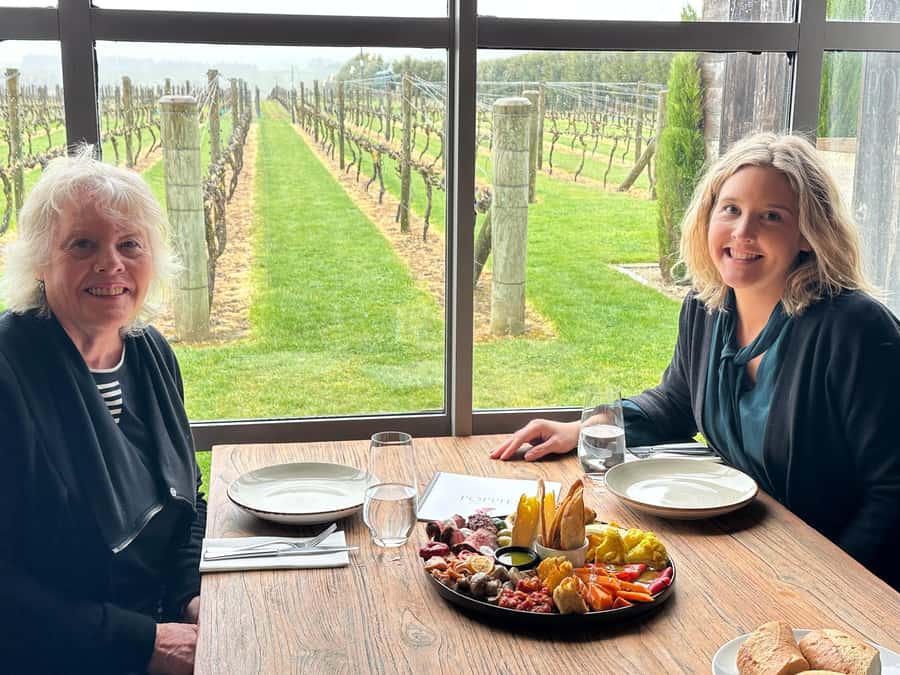 Chefs Private Martinborough wine tour with Gourmet Lunch - Wellington pickup, timing, and what to pack