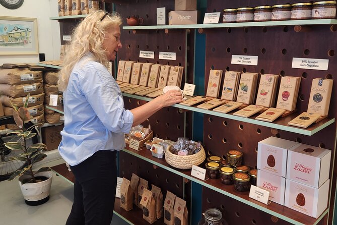 Chocoholics Walking Odyssey Wellington - The Harbour City Tastings: How the Tour Builds Momentum