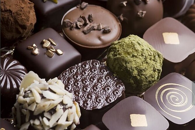 Chocoholics Walking Odyssey Wellington - What You Eat and Drink: Tastings, Hot Chocolate, Pastries